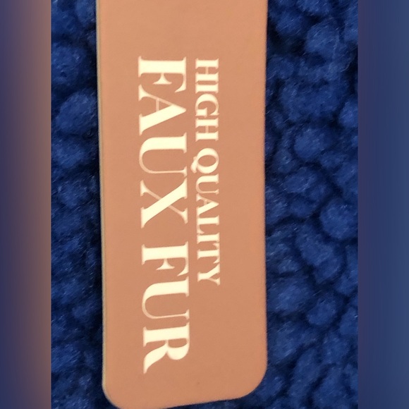 Womens LOVE TREE High Quality Faux Fur Periwinkle Blue Sweater Jacket Size L NWT - Picture 4 of 10